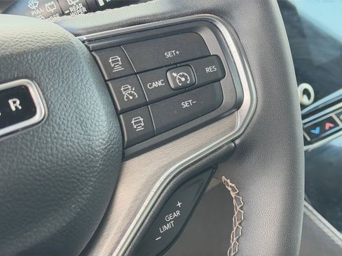 Used 2024 Jeep Wagoneer Series II image 26