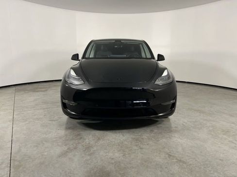 Used 2022 Tesla Model Y Performance AWD/4WD image 3