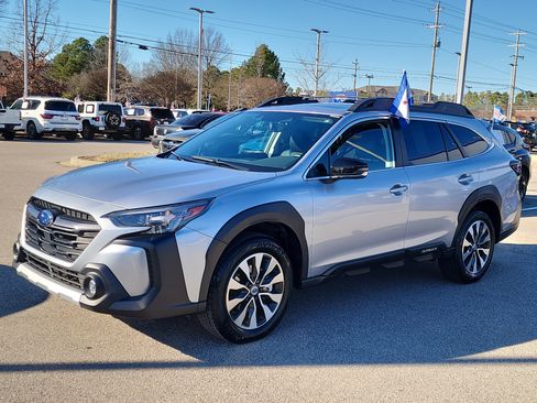 Certified 2025 Subaru Outback Limited image 7