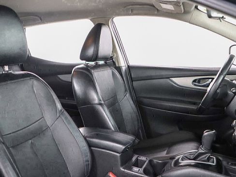 Used 2020 Nissan Rogue Sport SL image 26