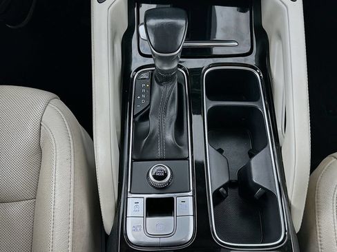 Used 2020 Kia Telluride EX FWD image 16