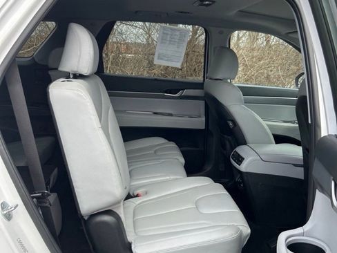 Used 2022 Hyundai Palisade SEL w/ 8P Bench Seat Package image 15