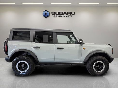 Used 2023 Ford Bronco Badlands image 6