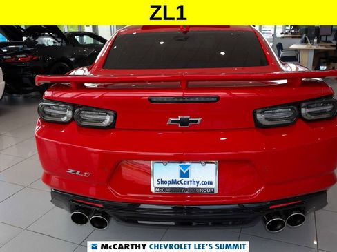 Used 2021 Chevrolet Camaro ZL1 RWD image 9