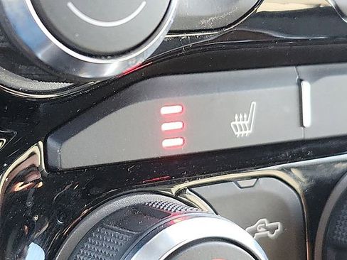 Used 2022 RAM 1500 Big Horn image 25