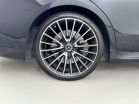 Used 2022 Mercedes-Benz S 500 4MATIC w/ AMG Line Package image 40