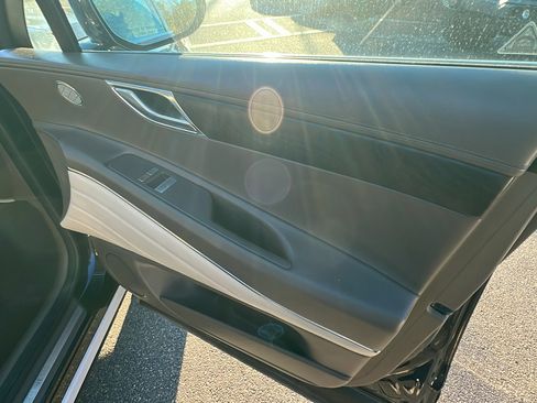 Used 2024 Genesis GV80 2.5T image 19