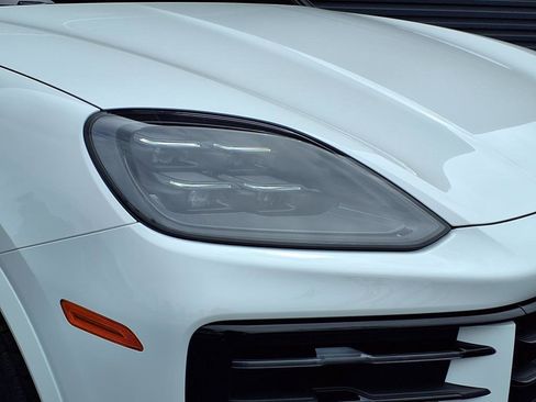 New 2025 Porsche Cayenne E-Hybrid image 31