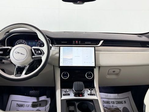 Used 2026 Jaguar F-PACE R-Dynamic S image 30