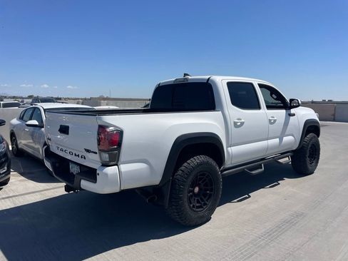 Used 2019 Toyota Tacoma TRD Pro image 2