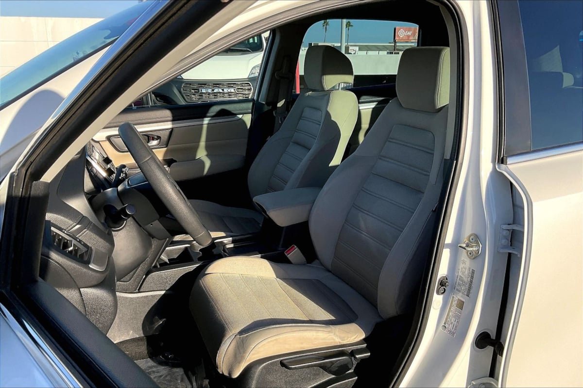 Used 2018 Honda CR-V LX image 25