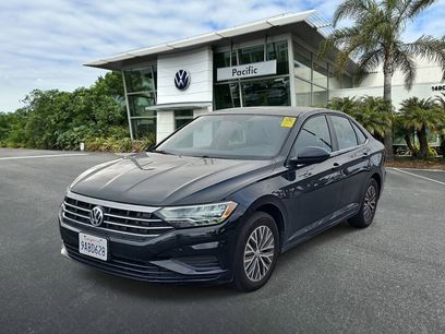 Certified 2021 Volkswagen Jetta SE w/ SE Cold Weather Package