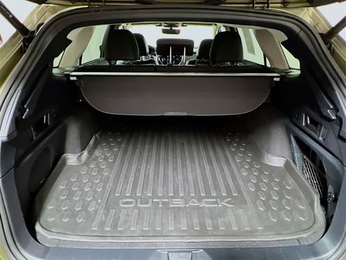 Used 2024 Subaru Outback Limited image 23