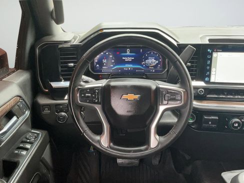 Used 2024 Chevrolet Silverado 2500 LT AWD/4WD image 15