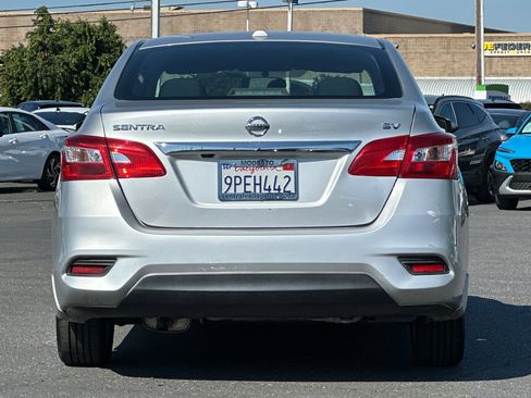 Used 2019 Nissan Sentra SV FWD image 5