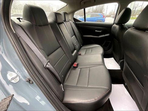 Used 2024 Nissan Sentra SR w/ SR Premium Package image 26