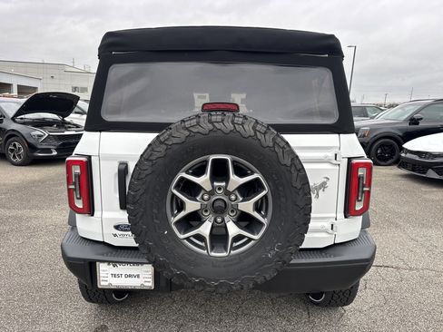 Used 2021 Ford Bronco Badlands image 6