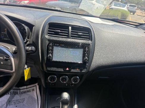Used 2018 Mitsubishi Outlander Sport ES FWD image 13