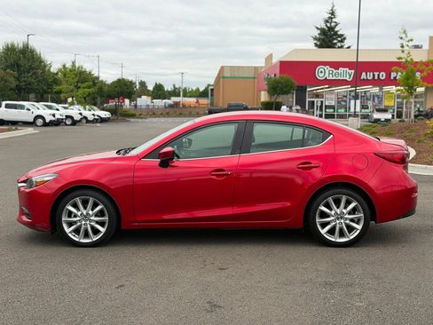 Used 2017 MAZDA MAZDA3 Touring FWD image 8