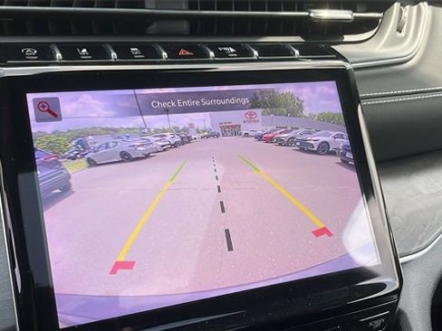 Used 2022 Jeep Grand Cherokee Limited image 16