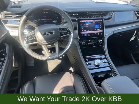 Used 2023 Jeep Grand Cherokee Overland w/ Luxury Tech Group IV image 14