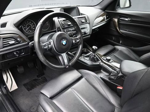 Used 2015 BMW M235i Coupe image 18