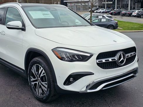 New 2026 Mercedes-Benz GLA 250 4MATIC image 2