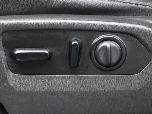 Used 2021 GMC Sierra 1500 SLT image 9