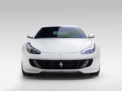 Certified 2017 Ferrari GTC4Lusso AWD/4WD image 98