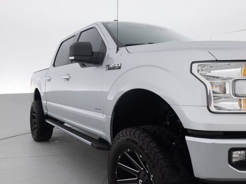 Used 2016 Ford F150 XLT w/ Equipment Group 302A Luxury AWD/4WD image 11