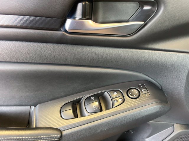 Used 2025 Nissan Altima 2.5 SV w/ SV Premium Package FWD image 9