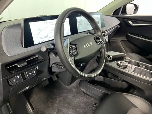 Used 2024 Kia EV6 Light image 22