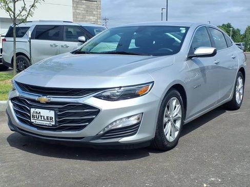 Used 2022 Chevrolet Malibu LT FWD image 2