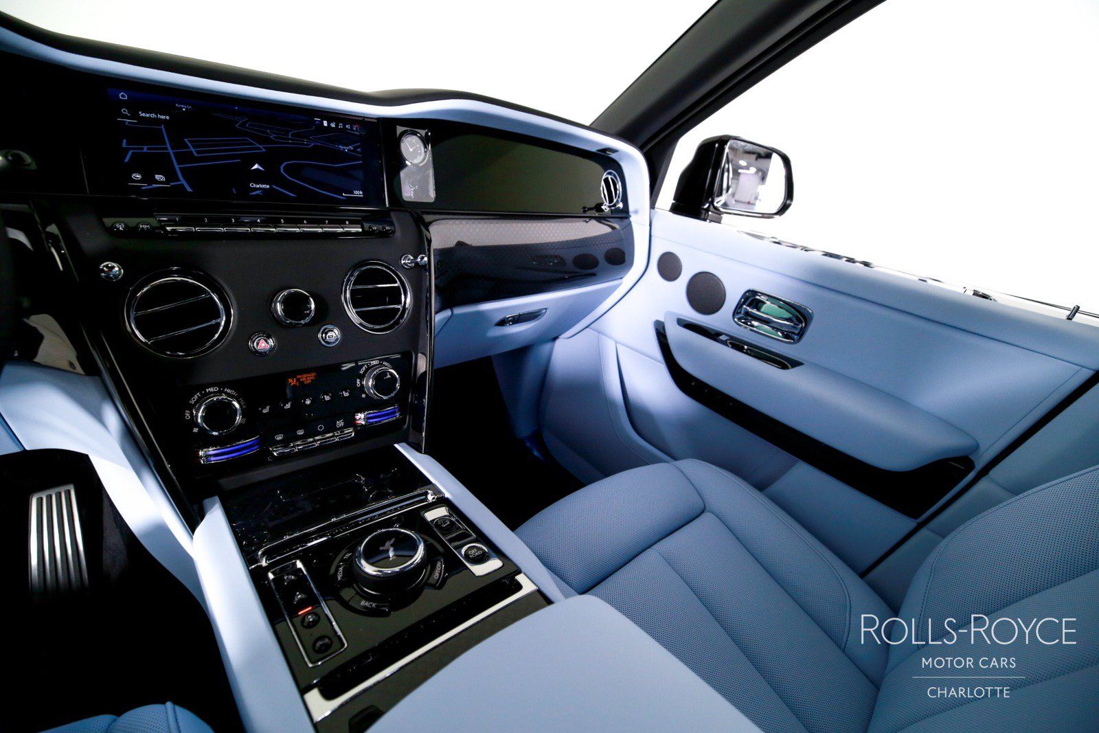 New 2027 Rolls-Royce Cullinan Black Badge AWD/4WD image 16