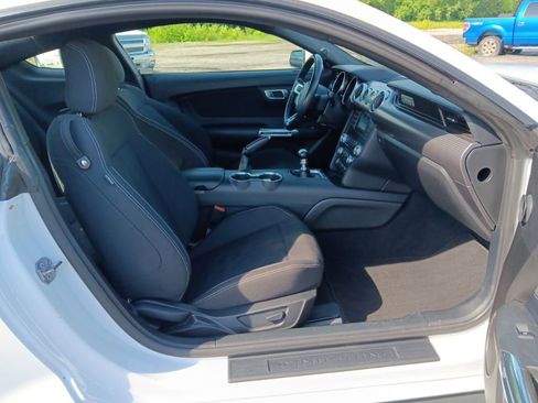 Used 2021 Ford Mustang GT w/ GT Performance Package RWD image 31