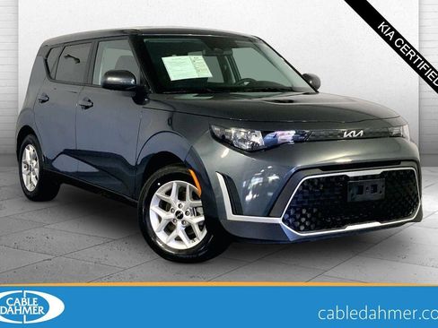 Certified 2025 Kia Soul LX image 1