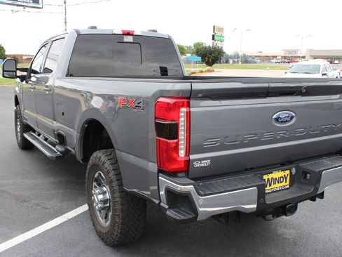 Used 2024 Ford F350 Lariat w/ FX4 Off-Road Package AWD/4WD image 6