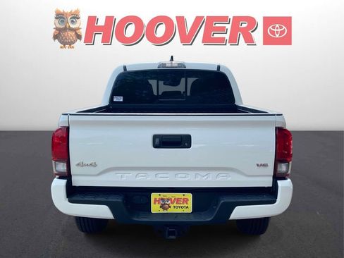 Used 2023 Toyota Tacoma SR5 w/ Technology Package AWD/4WD image 3