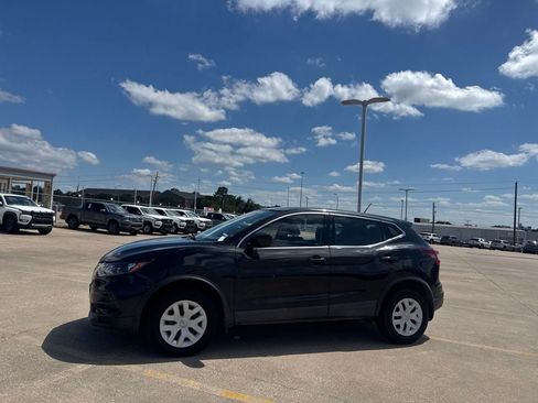 Used 2020 Nissan Rogue Sport S AWD/4WD image 11