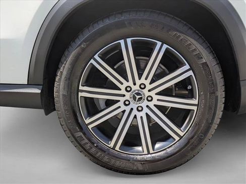 Used 2025 Mercedes-Benz GLE 350 4MATIC image 25