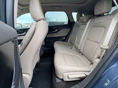 Used 2022 Lincoln Corsair AWD w/ Premium Package image 15