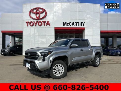 Certified 2024 Toyota Tacoma SR5 image 1