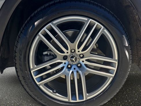 Used 2025 Mercedes-Benz GLS 450 4MATIC image 39