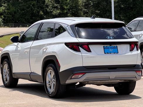 Certified 2025 Hyundai Tucson SE FWD image 12
