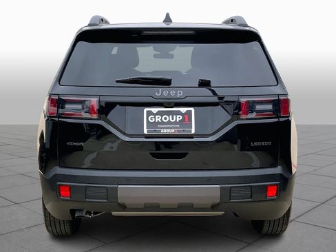 New 2026 Jeep Cherokee Laredo image 4