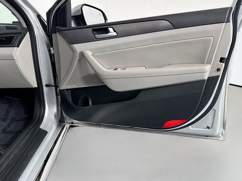 Used 2016 Hyundai Sonata Sport w/ Option Group 02 image 23