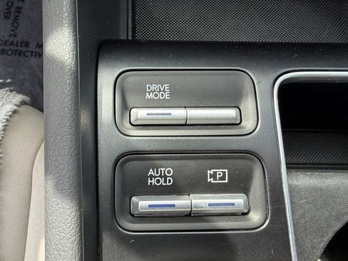 Used 2025 Hyundai Sonata SEL FWD image 33