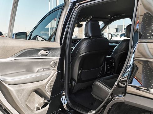 Used 2022 Jeep Grand Cherokee Trailhawk w/ Advanced Protech Group II image 14