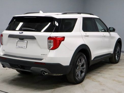 Certified 2022 Ford Explorer XLT w/ Equipment Group 202A image 11