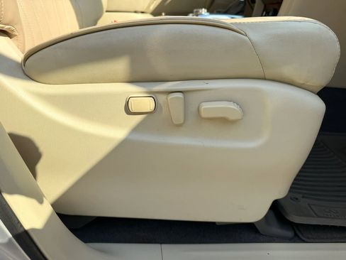 Used 2017 INFINITI QX80 4WD w/ Deluxe Technology Package image 42